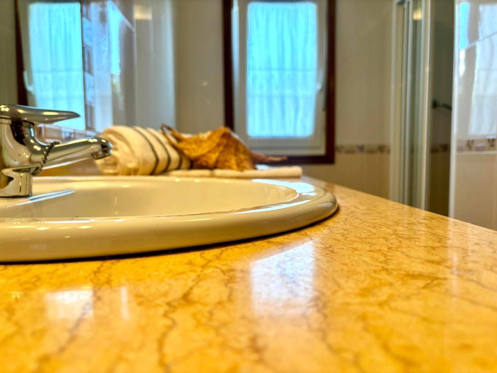 Holibai, Casa Caeiro ,Un Hogar Lejos De Casa, Sabaris, Galicia Apartment Baiona Luaran gambar